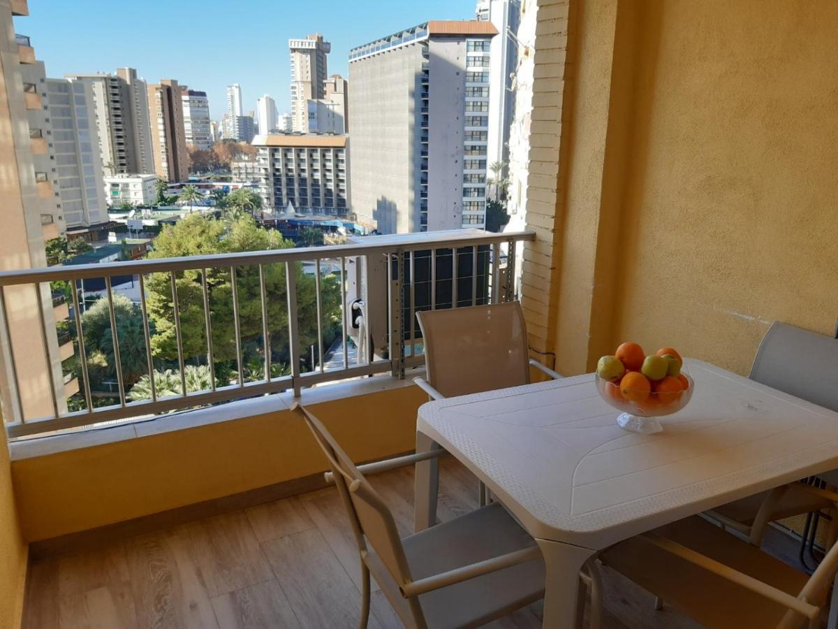 Karola Cosy Apartment Benidorm Exterior foto