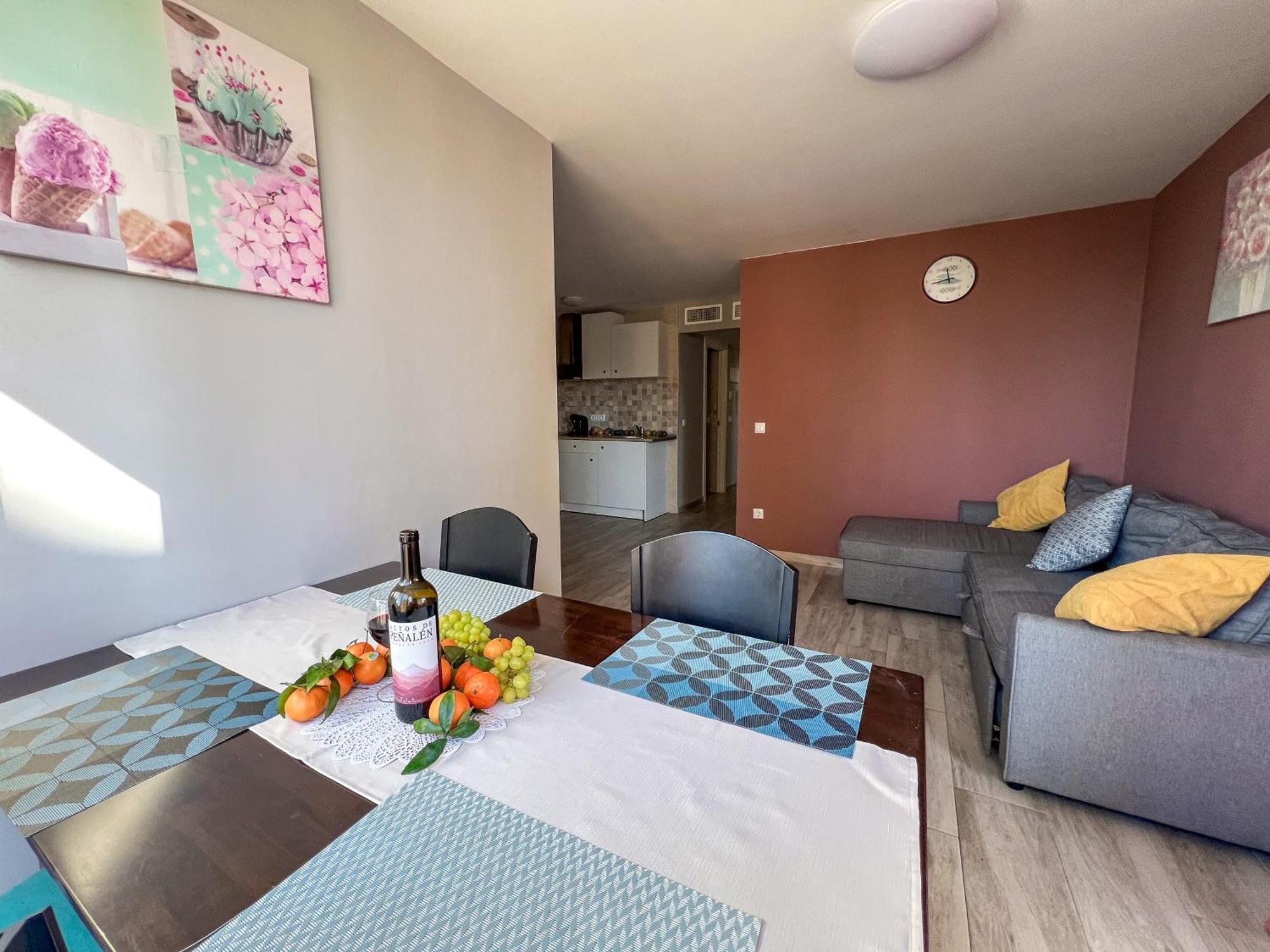 Karola Cosy Apartment Benidorm Exterior foto